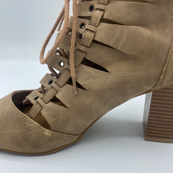 Rampage Chunky Heel Lace Up Snadals - Picture 5 of 7